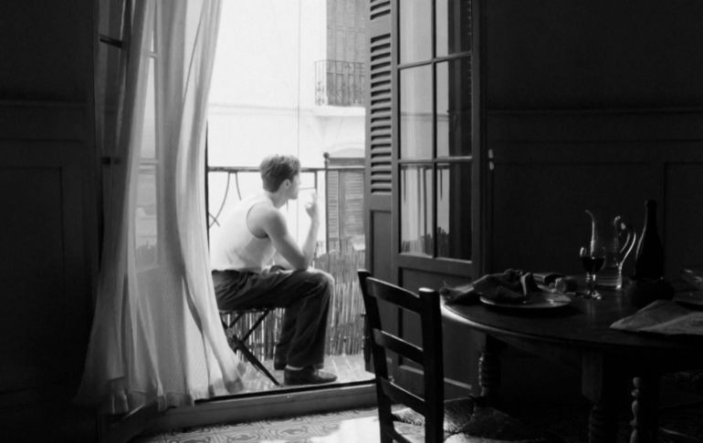 فيلم فرنسي يعيد إحياء رائعة ألبير كامو "الغريب" في مهرجان البندقية