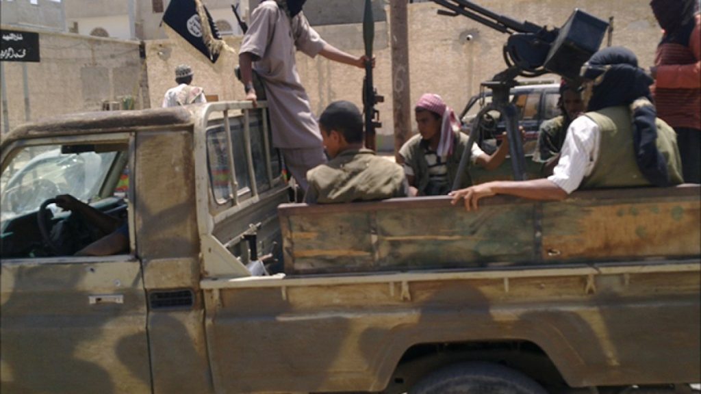 3 قتلى و15 مصابا في مواجهات بين مسلحين وقوات الأمن بجنوب اليمن