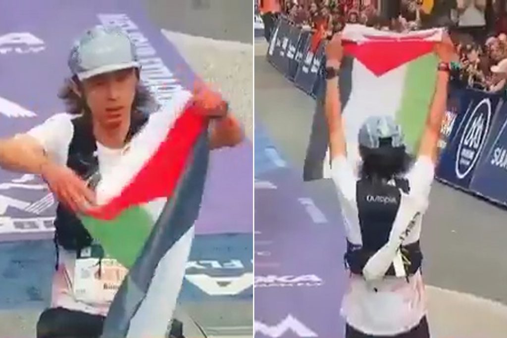 شاهد.. عداء صيني يرفع علم فلسطين بعد ماراثون استمر 19 ساعة