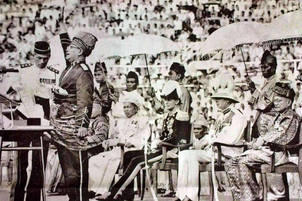 ماليزيا تستحضر مسيرة الاستقلال بعد 68 عاما على رفع العلم الوطني