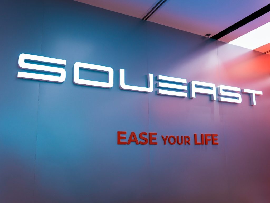 مجموعة إيليت القابضة تعزّز وجود سيارات SOUEAST في الإمارات العربية المتحدة بافتتاح معرض جديد في ديرة، دبي