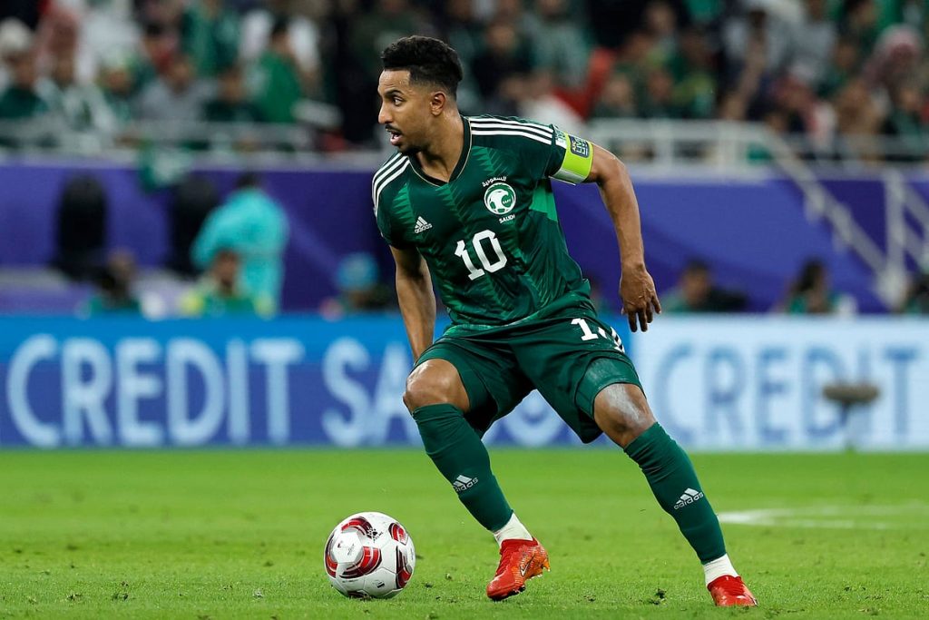 سالم الدوسري يقود تشكيل الأخضر لمواجهة الإمارات في كأس العرب