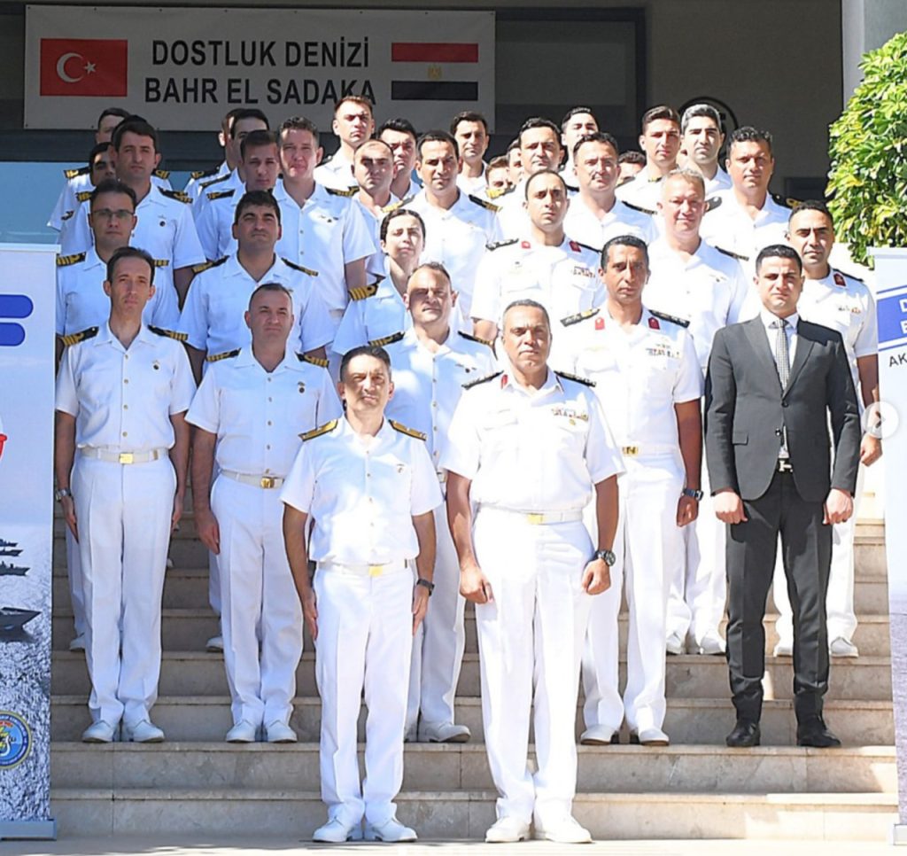 القوات البحرية المصرية تصل إلى تركيا للمشاركة في تدريب “بحر الصداقة – 2025”