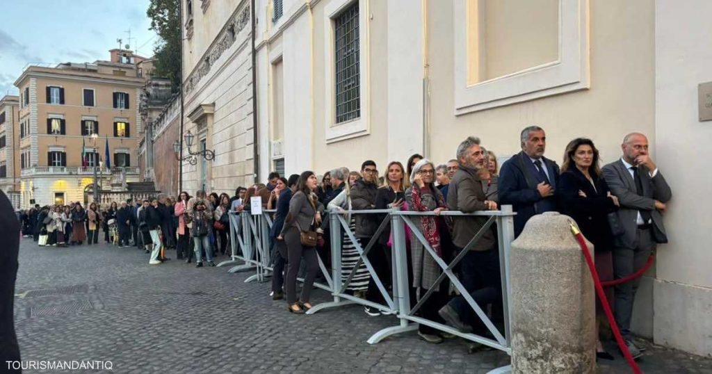 بيع 50 ألف تذكرة.. الإيطاليون يتسابقون على “كنوز الفراعنة”