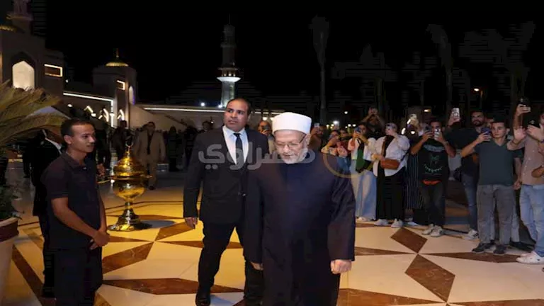 بحضور قيادات الأزهر وشخصيات عامة.. 25 صورة من عزاء د. أحمد عمر هاشم ب