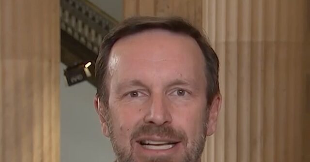 كريس مورفي يلوم ترامب على إطلاق النار على براون – حملة “لزيادة العنف في هذا البلد”