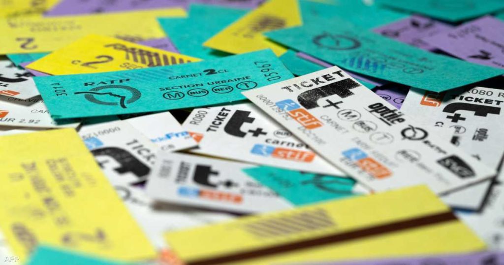 باريس تطوي صفحة من ماضيها.. وداع أخير لرمز فرنسي شهير