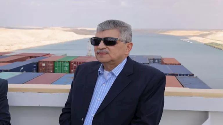 رئيس قناة السويس: عرضنا على صندوق النقد خططًا لتعويض تراجع عبور السفن