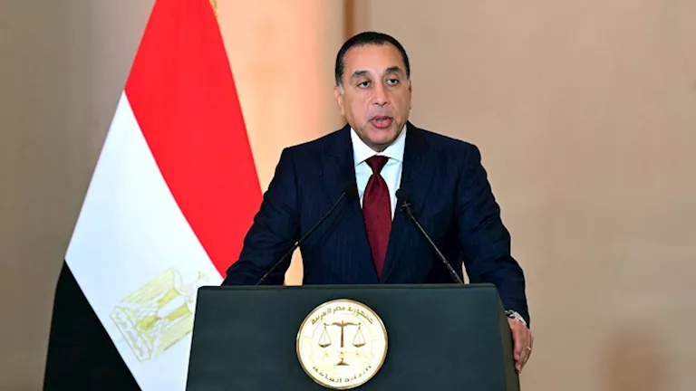 رئيس الوزراء: حريصون على حرية التعبير.. لكننا لن نصمت أمام “حملات التش