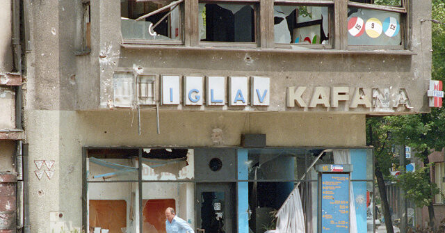 “السياح القناصة” دفعوا 90 ألف دولار لإطلاق النار على المدنيين في حرب البوسنة