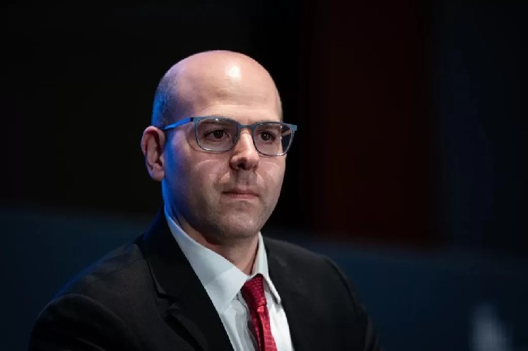 أدلى عضو بنك الاحتياطي الفيدرالي الأكثر إثارة للجدل ببيان حول العملات المشفرة