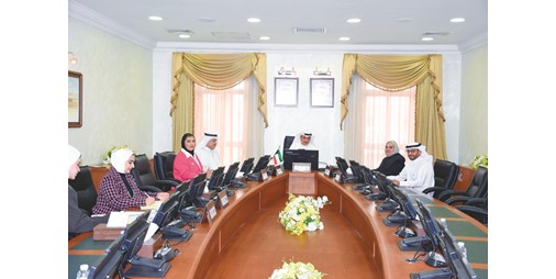 «الجهاز المركزي» يستعرض مع وفد «الموانئ» الخدمات المقدمة للمقيمين بصورة غير قانونية