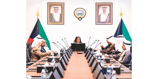 المشعان: توقيع عقد ميناء مبارك الأسبوع المقبل