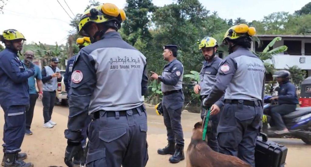 الجيش السريلانكي يشيد بكفاءة فريق البحث والإنقاذ الإماراتي وقدراته العالية