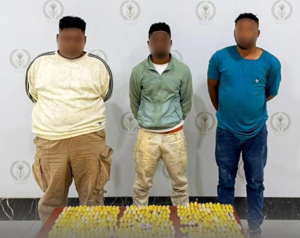 شرطة الشارقة تحبط عمليتي تهريب لـ 17 كيلوجرامًا من “الكوكايين”