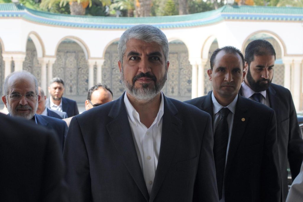 حماس تعرض تجميد الأسلحة مقابل هدنة طويلة الأمد في غزة