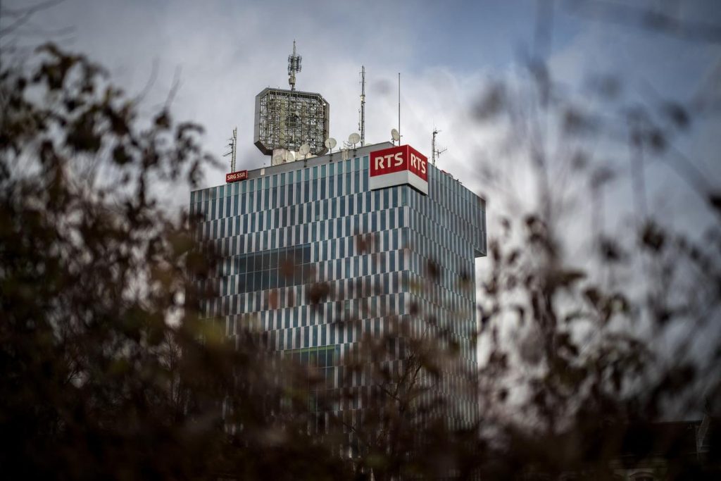 وفي سويسرا، تهديدات غير مسبوقة لتمويل التلفزيون والإذاعة العامة