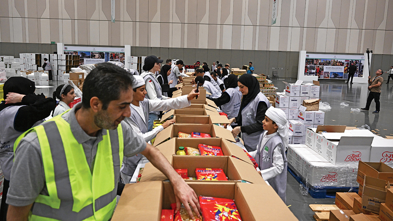 «الفارس الشهم 3» تبدأ تحميل «سفينة محمد بن راشد الإنسانية» لدعم غزة