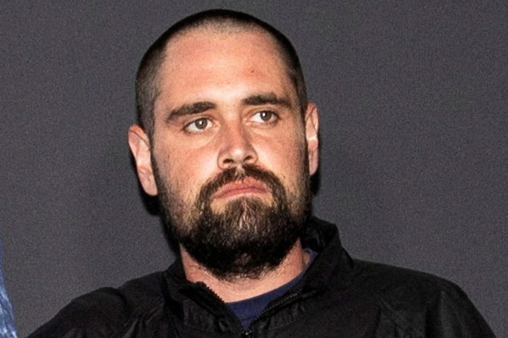 اتهام نجل روب راينر وميشيل سينجر بقتل والديه