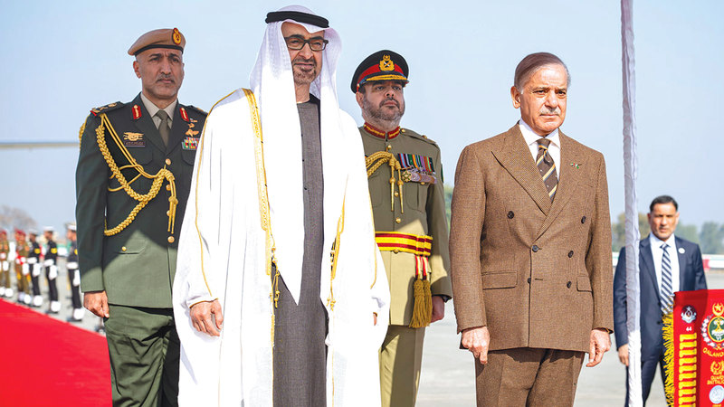 رئيس الدولة: العلاقات الإماراتية الباكستانية تاريخية.. وحريصون على تعزيز التعاون بين البلدين