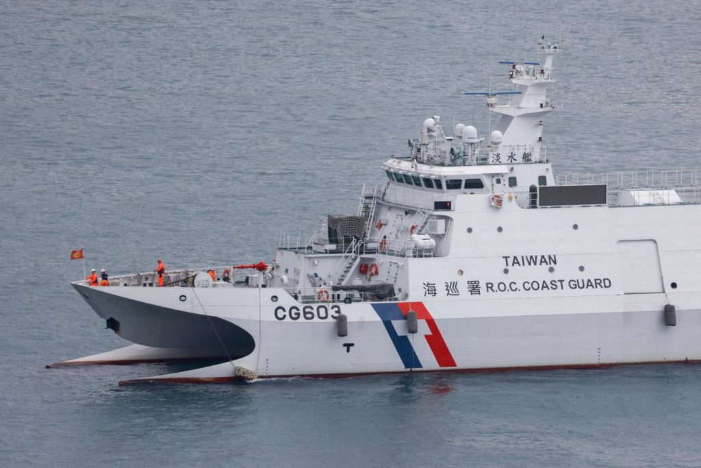 وتقول تايوان إن الصين تسحب سفنها من جميع أنحاء الجزيرة بعد يومين من التدريبات العسكرية واسعة النطاق