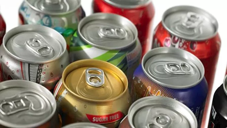 أستاذة بمركز البحوث تكشف مخاطر تناول الطلاب لمشروبات الطاقة