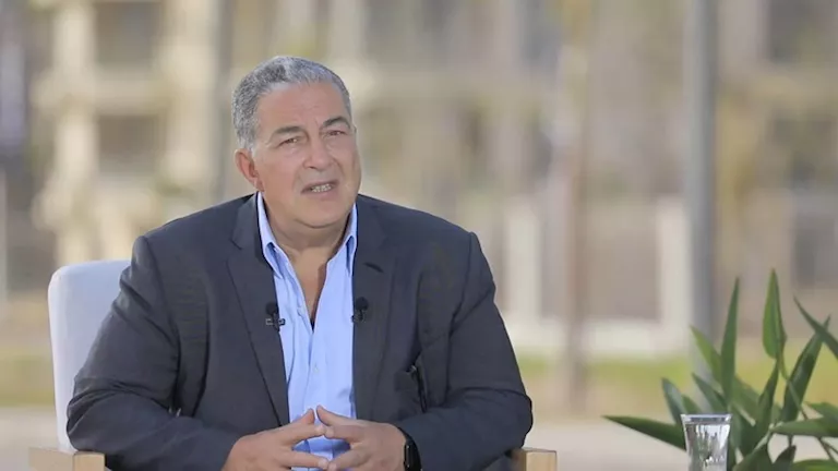 ياسين منصور: أتوقع وصول النمو الاقتصادي إلى 5%.. ويطالب بخفض أسرع للفا