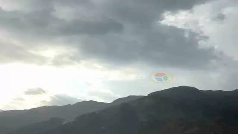 تحديث الطقس.. الأرصاد تعلن تكاثر السحب على مناطق متفرقة