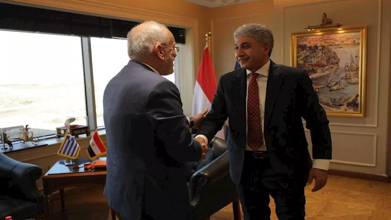 السياحة: برامج سياحية تربط بين مصر واليونان