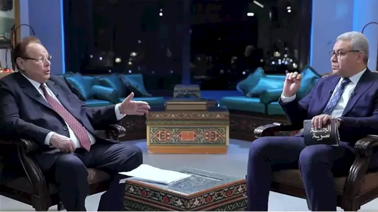 “بتليفون”.. رئيس اليمن الأسبق يكشف كيف توقفت حرب 1972 بين شطري اليمن