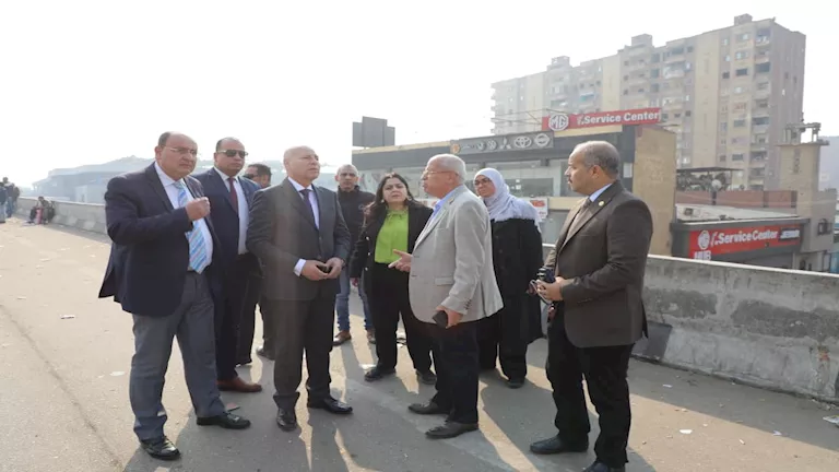 محافظ القاهرة يتفقد موقف السلام الجديد