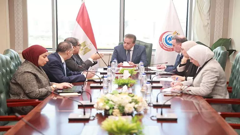 وزير الصحة يبحث مع “إي فاينانس” و”إي هيلث” سبل التعاون