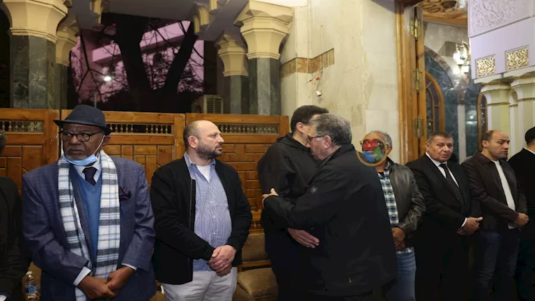 سياسيون ومثقفون في عزاء الناشر محمد هاشم -( 20 صورة)