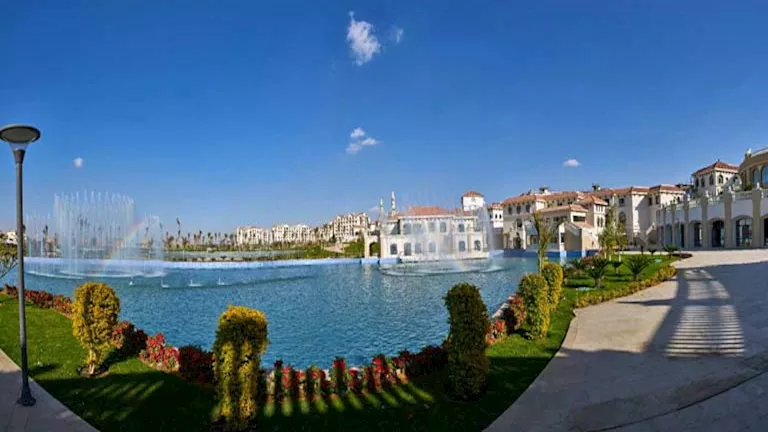 افتتاح The Village المنطقة التجارية الأكثر تميزا غدا