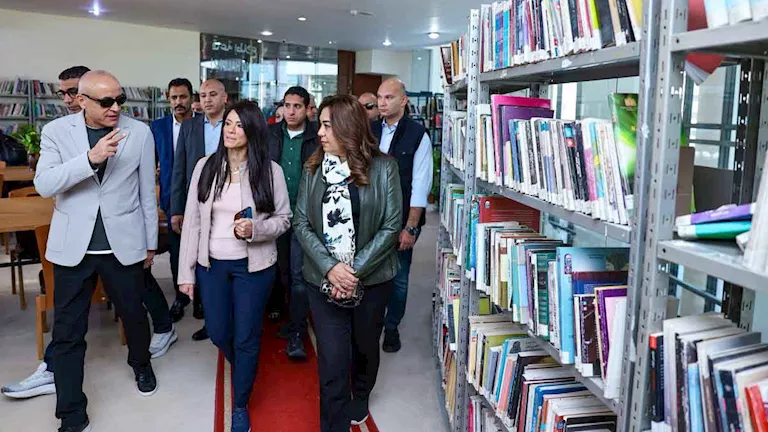 “عوض” و”المشاط” ومحافظ الأقصر يتفقدون مكتبة مصر العامة
