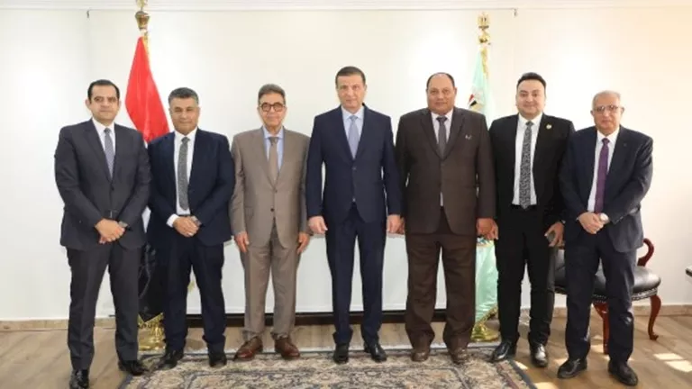 الزراعة: الطبيب البيطري خط الدفاع الأول عن صحة الإنسان.. وتعاون مشترك