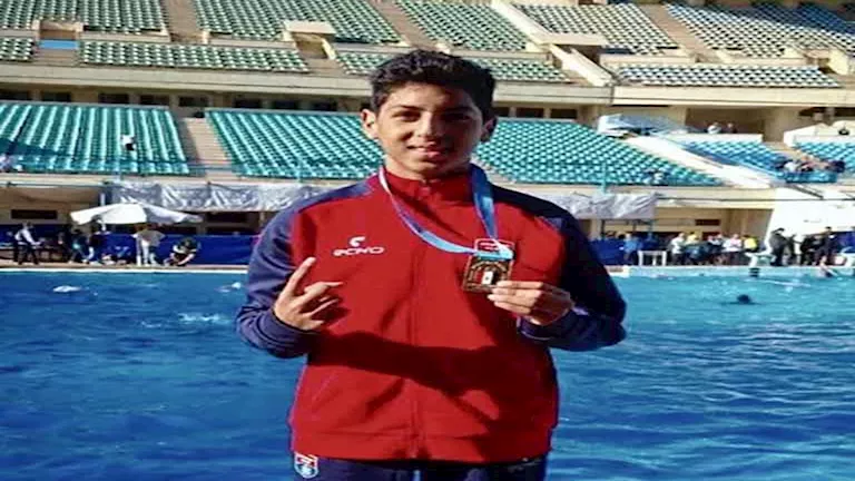 الإسعاف: لم نستغرق 4 دقائق لنقل السباح يوسف.. ووالدته: “قتلتم ابني بال