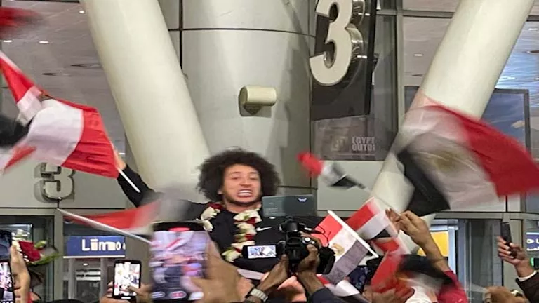 أول تعليق لوالد أحمد عبدالقادر ميدو عقب وصوله مطار القاهرة