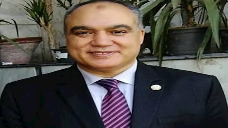 نقيب “صيادلة القليوبية”: كتابة الأدوية بالاسم العلمي تحل “أزمة النواقص