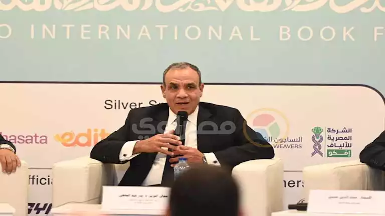 عمرو أديب لـ وزير الخارجية: أهلاوي ولا زملكاوي؟