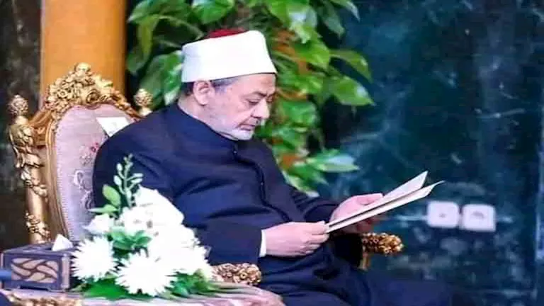 شيخ الأزهر: “العربية” لغة القرآن وسر بقاء حضارتنا عبر العصور