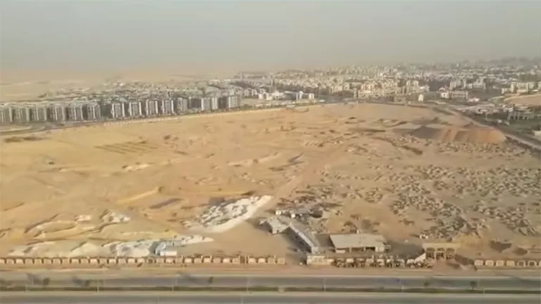 وزير الإسكان يكشف تفاصيل “أرض الزمالك” والموعد المتوقع لتسوية الأزمة