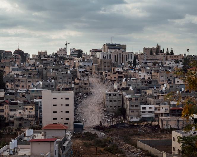 منظر لمخيم طولكرم للاجئين. وهدم الجيش الإسرائيلي المباني في المخيم لإفساح المجال أمام أزقة واسعة تعبر المخيم. الضفة الغربية، 29 أكتوبر 2025.