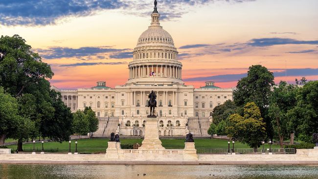 هل أجبر الكونجرس وزارة الحرب بهدوء على استخدام البيتكوين لإفلاس المتسللين الصينيين؟