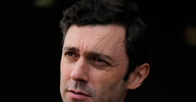 عارض الديمقراطي جون أوسوف استثمار ترامب في الرعاية الصحية الريفية