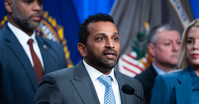 مكتب التحقيقات الفيدرالي يحبط مجموعة مناهضة للجمارك ومؤيدة لفلسطين متهمة بالتخطيط لتفجيرات ليلة رأس السنة في لوس أنجلوس