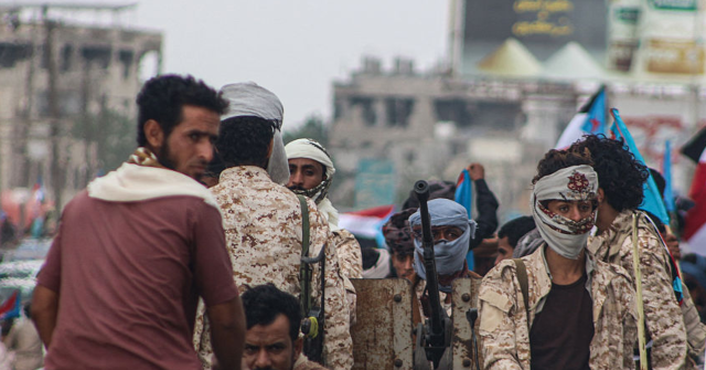 الانفصاليون المناهضون للحوثيين في اليمن يوسعون أراضيهم ويهددون سيطرة الحوثيين