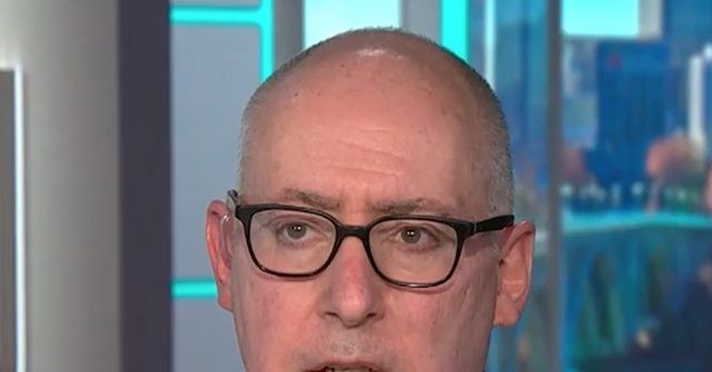 “إيقاع الهوس” في خطاب ترامب يثير مخاوف صحية