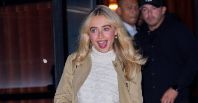 البيت الأبيض يرفض الاعتذار عن استخدام أغنية سابرينا كاربنتر