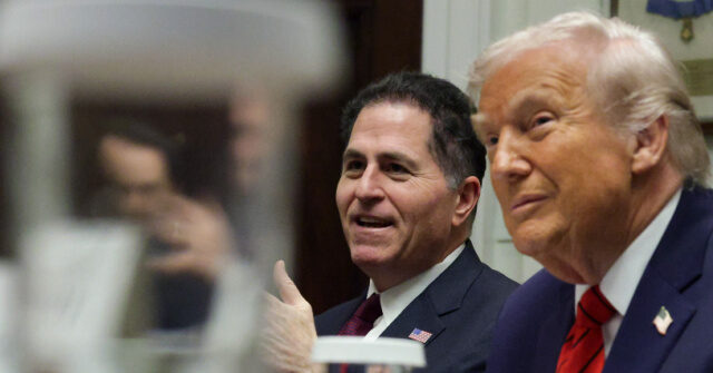 الرؤساء التنفيذيون للتكنولوجيا يعرضون تفاصيل التزامات الاستثمار الأمريكية في مائدة مستديرة مع ترامب